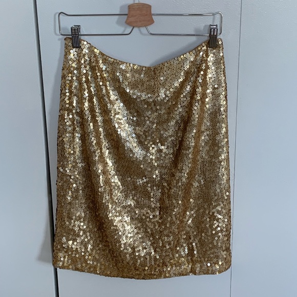 Gold sequin pencil skirt. Super cute. Shelli Segal. Size 12 - Picture 2 of 3